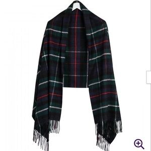 Plaid tartan locharron Scotland lambswool red white navy green one size